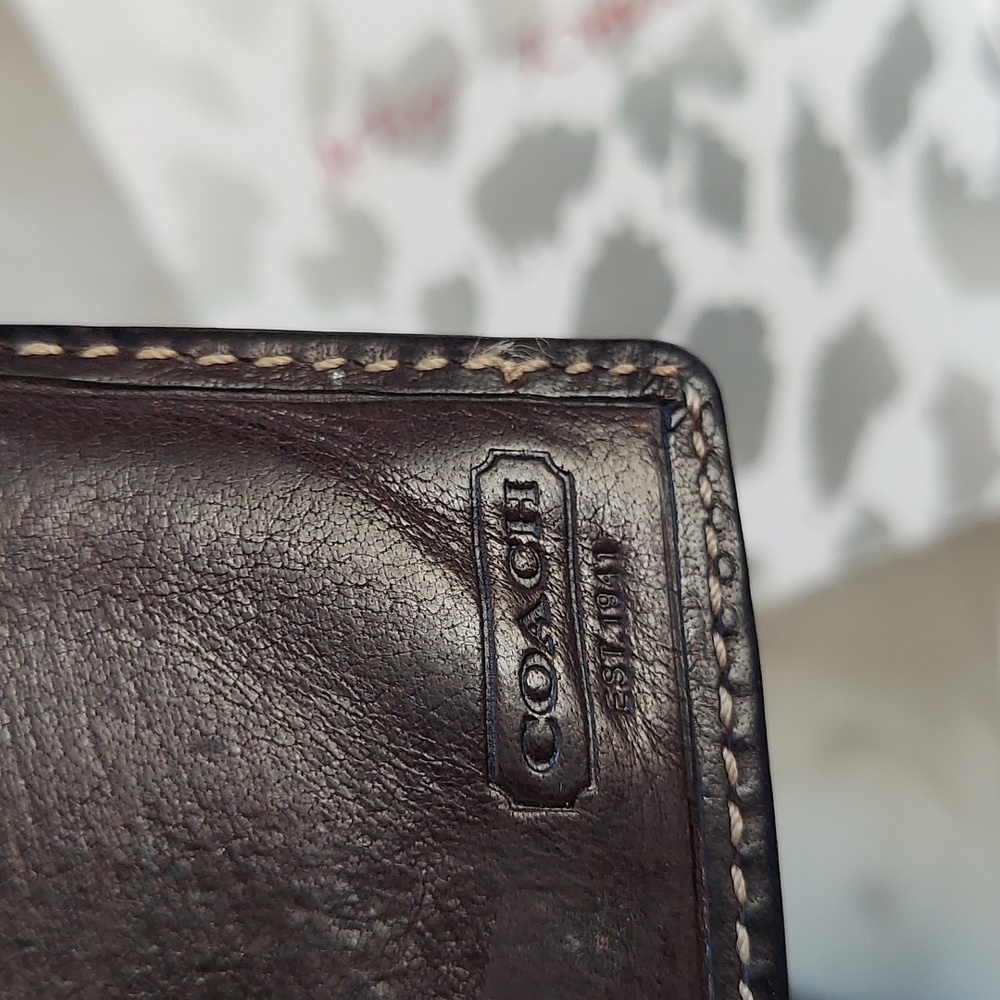 Coach Bifold Wallet - Picture 7 of 7